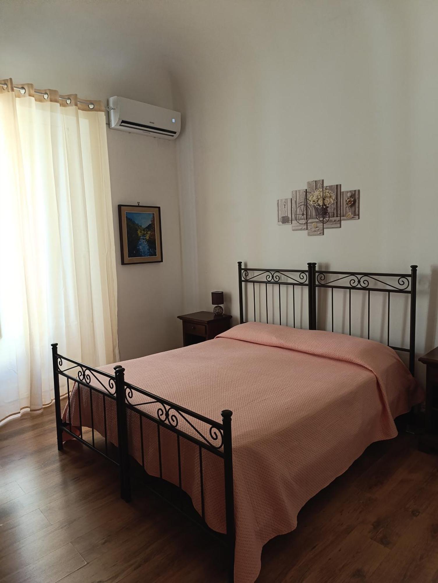 Arco Del Vescovo 1 Hotell Acireale Eksteriør bilde
