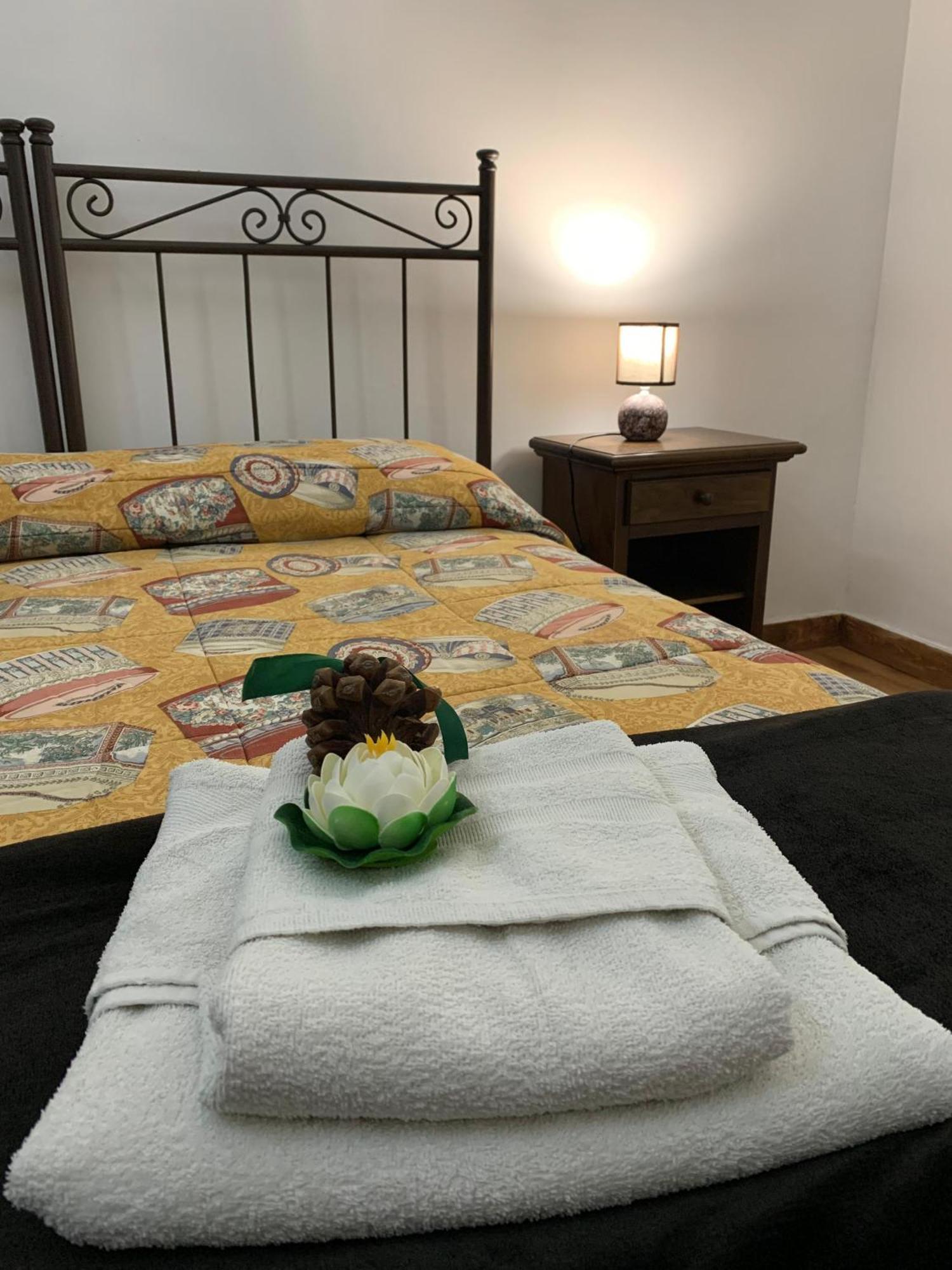 Arco Del Vescovo 1 Hotell Acireale Eksteriør bilde